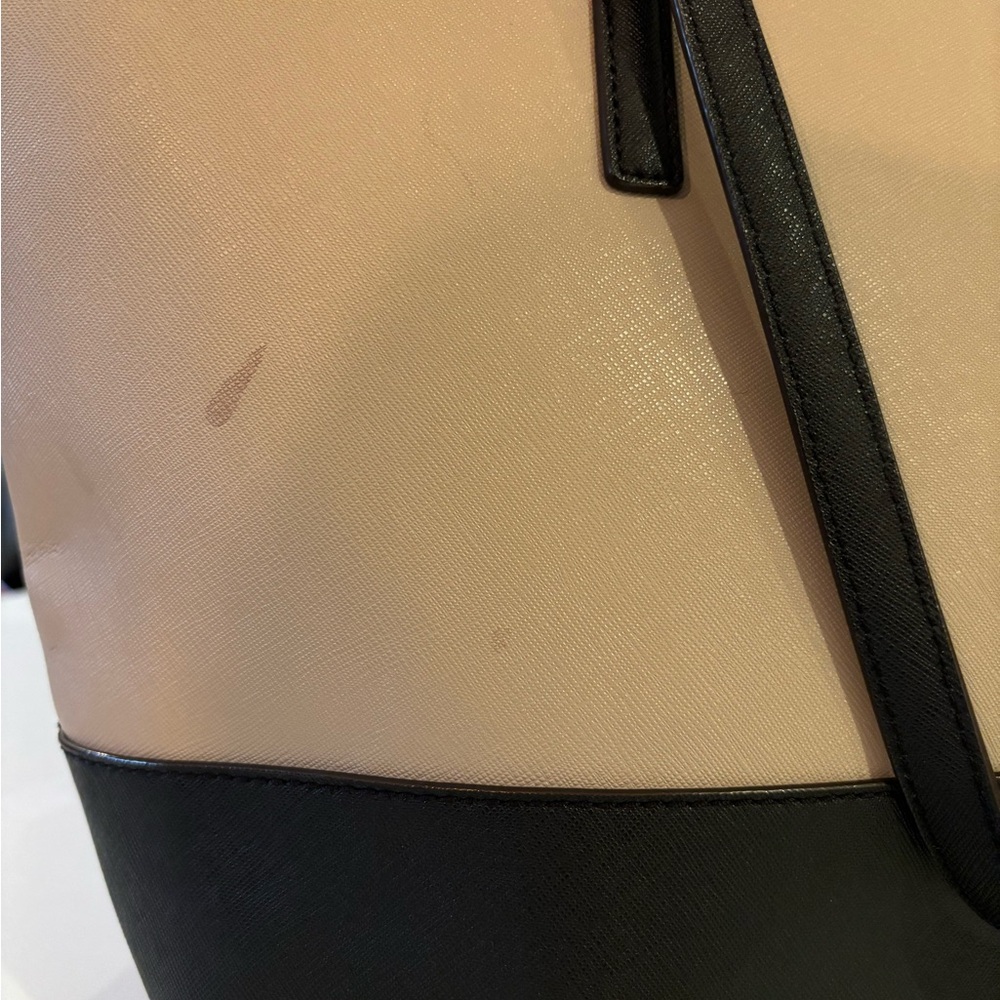 Kate Spade Purse - Picture 9 of 12